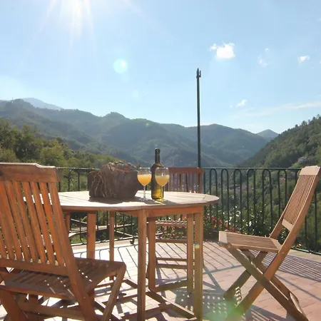 Casa Del Bosco Vakantieboerderij Borzonasca